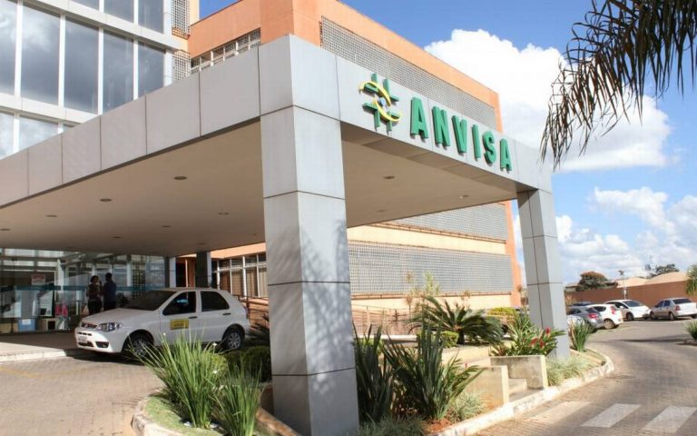 O ofício publicado pela Anvisa têm o objetivo de facilitar a vida das farmácias e drogarias