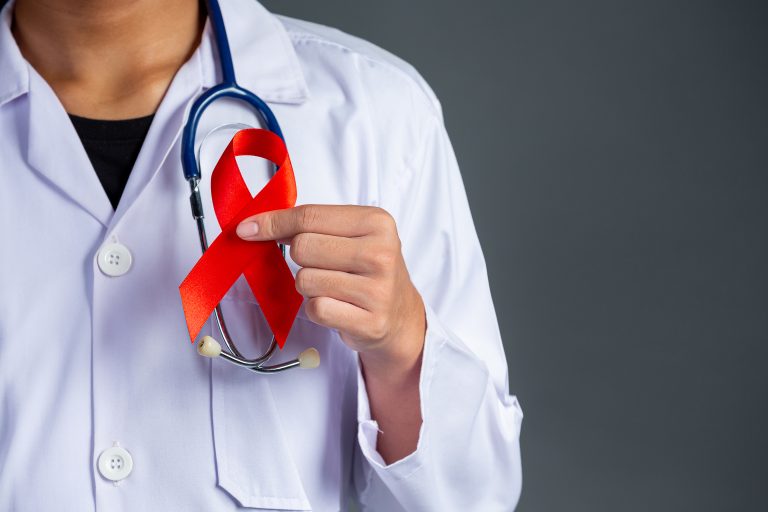 Gilead traz ao Brasil projeto sobre HIV