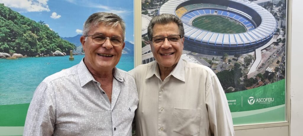 Ricardo Valdetaro e Marins