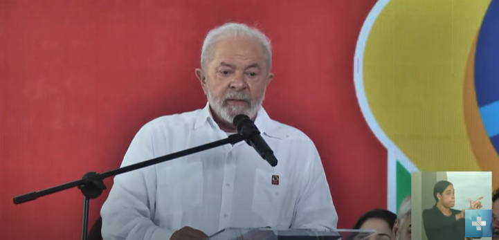 Lula anuncia reconstrução do Farmácia Popular
