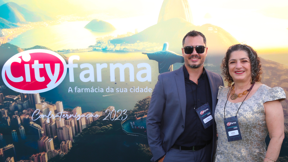 Foto: Hudson Barreto e Marise Nascimento na confraternização da Cityfarma