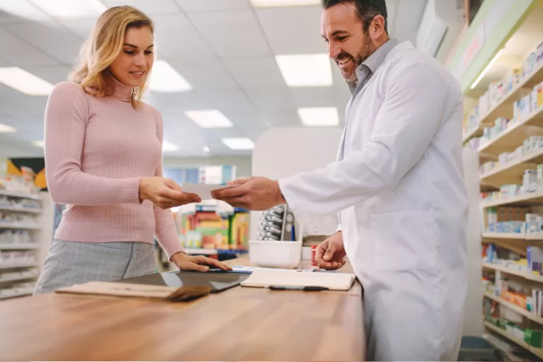 Piso dos farmacêuticos é aprovado pela Comissão de Trabalho da Câmara dos Deputados