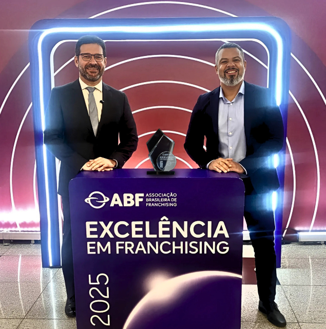 Drogarias Max conquistam o 11º Selo de Excelência em Franchising da ABF