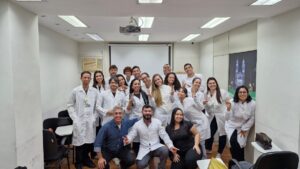 Primeiro curso híbrido de vacinação de 2026 é realizado pela Ascoferj e pelo ICTQ